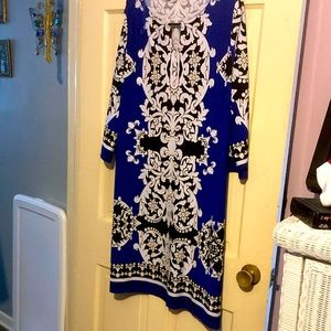 Women’s size 3X pullover dress in beautiful blue , white and black print